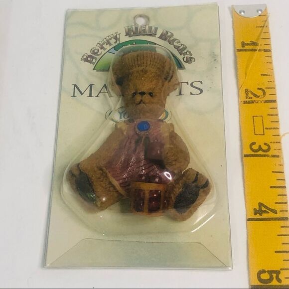 berry hill magnet pair cottage core 2000s novelty bear magnets refrigerator kitc - Picture 3 of 8